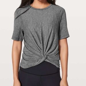 LULULEMON new crescent tee silver size 2